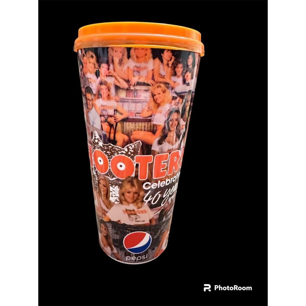 Hooters X Pepsi 40 year anniversary plastic sturdy tumbler‎ + Lid